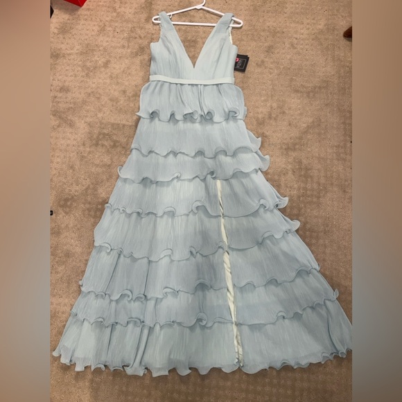 IEENA FOR MAC DUGGAL 49054 NWT Green Sleeveless Ruffle Tiered V Neck Gown - Sage - Picture 6 of 10